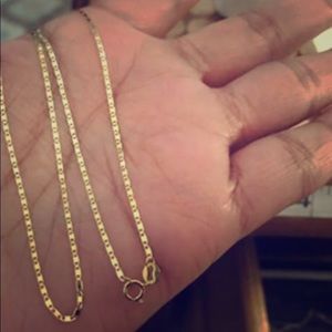 18karat 18”. Flat valentino chain